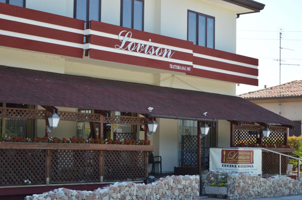 insegna esterna Trattoria Lovison